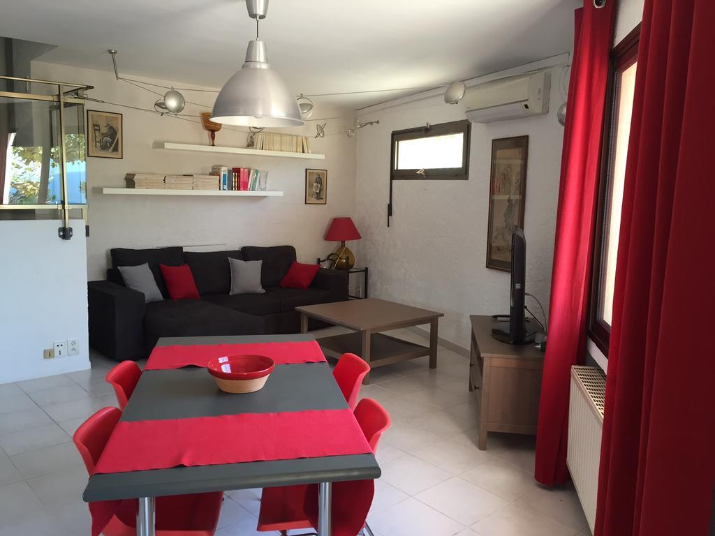 Flat Apartment Cassis Bagian luar foto