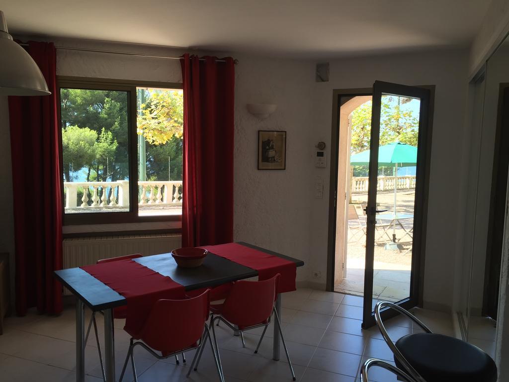 Flat Apartment Cassis Bagian luar foto